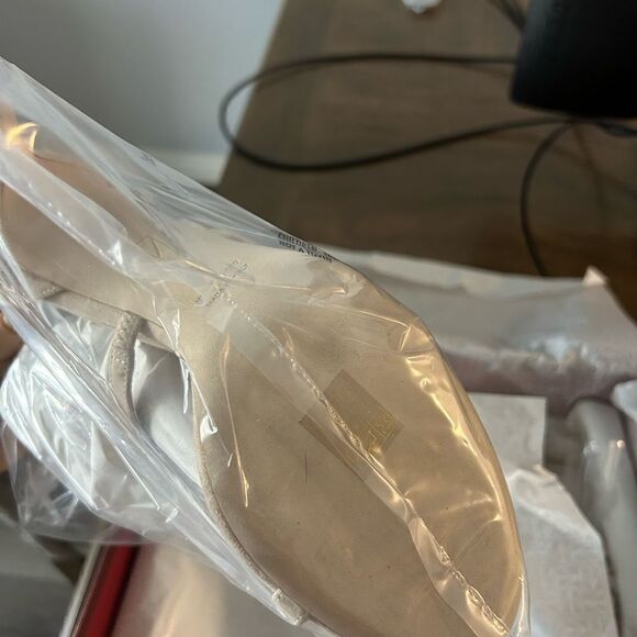 Tamara Mellon pillow walk reverse 75 heel nude suede sandals, size 40 - Picture 4 of 5